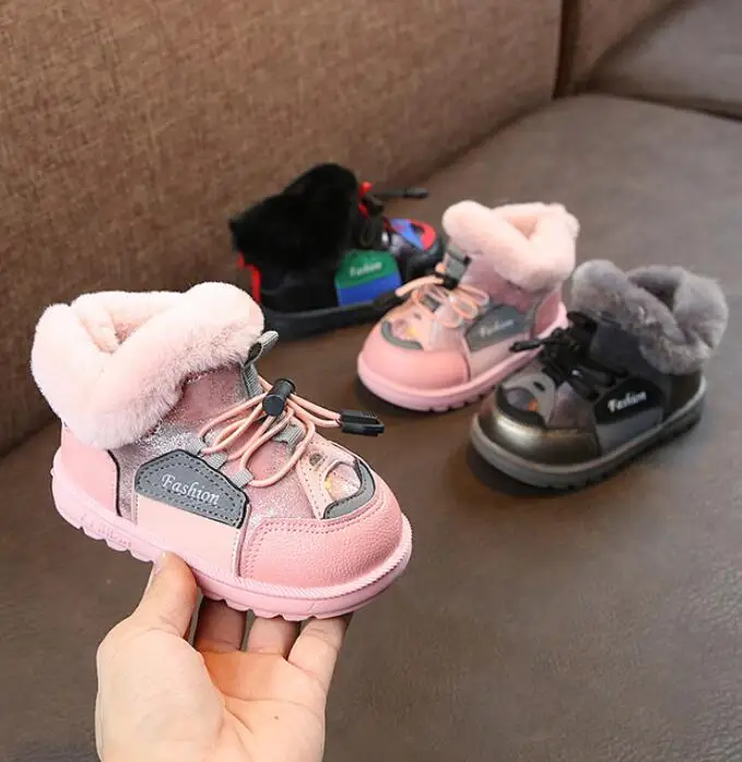 2019 pozimi otrok sneg škornji ženski moški martin čevlji modni usnjeni škornji baby bombaž-oblazinjena sport čevlji brezplačna dostava za Zavezat