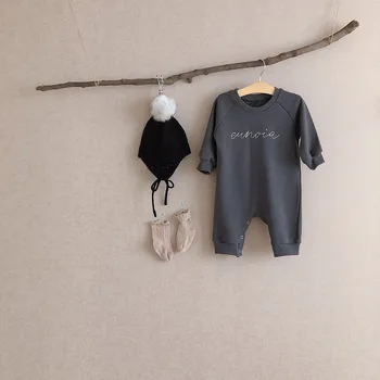 Baby Romper 2020 Zimska otroška Oblačila Novo korejsko Pismo Tiskanje Preproste Runo fant In dekle Baby Dolgo Jumpsuit