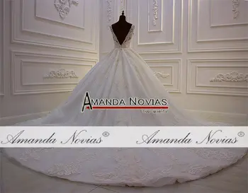 Amanda Novias Blagovne Znamke Vrhunske Kakovosti Meri, Da Poročno Obleko Pravo Delo Foto 2020