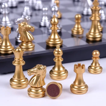 Srednjeveški Šahovska Garnitura Z Visoko Kakovostjo Šahovnici 32 Zlato, Srebro Šahovske Figure, Prenosne Magnetne Namizna Igra, Set