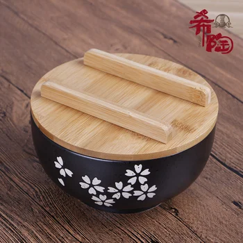 Japonske kuhinje namizna sakura juho ramen rezanec bowl polje korejski letnik črne keramične sklede z žlico in palčke za kritje