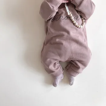 Baby Romper 2020 Zimska otroška Oblačila Novo korejsko Pismo Tiskanje Preproste Runo fant In dekle Baby Dolgo Jumpsuit